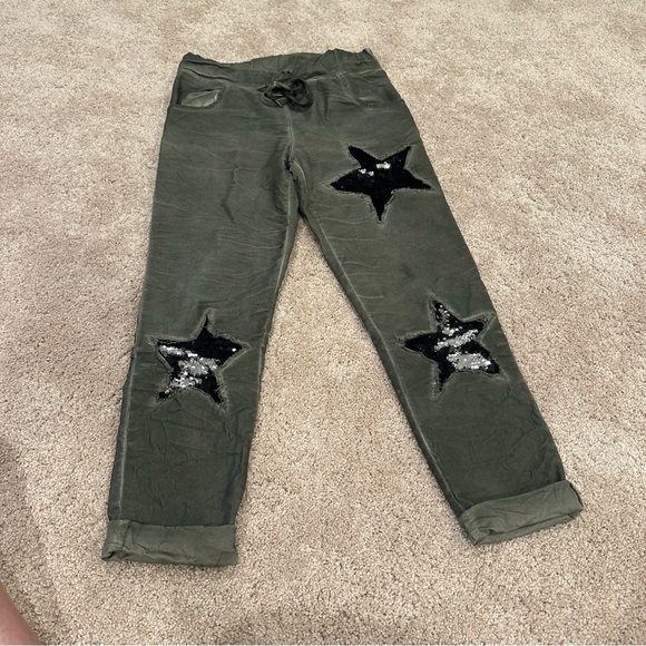 SZ:S Venti6 SEQUIN STAR CAPRI PANTS - ARMY GREEN - Picture 3 of 6